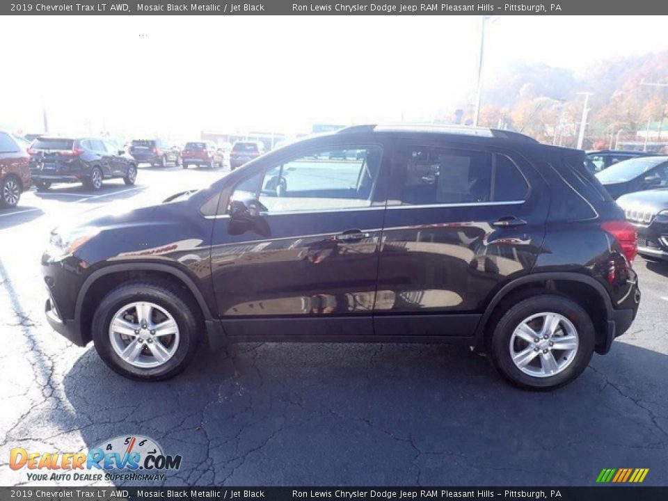 2019 Chevrolet Trax LT AWD Mosaic Black Metallic / Jet Black Photo #5
