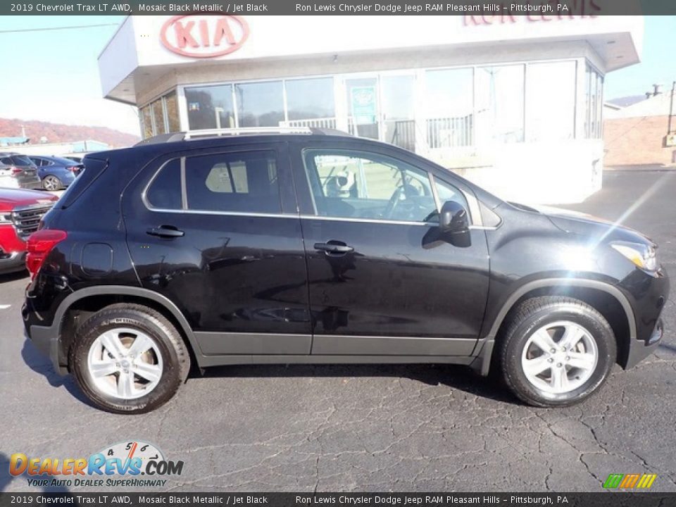 2019 Chevrolet Trax LT AWD Mosaic Black Metallic / Jet Black Photo #8