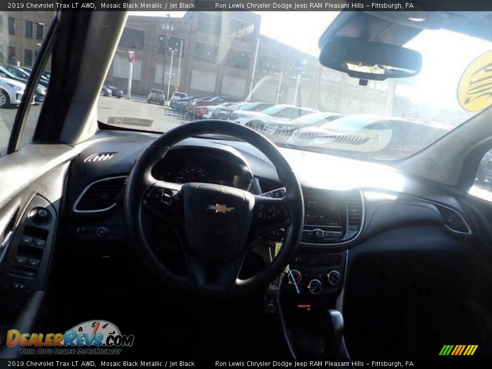 2019 Chevrolet Trax LT AWD Mosaic Black Metallic / Jet Black Photo #15