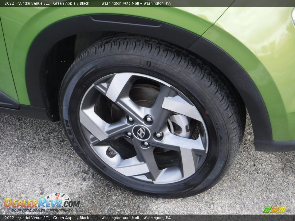 2022 Hyundai Venue SEL Wheel Photo #3