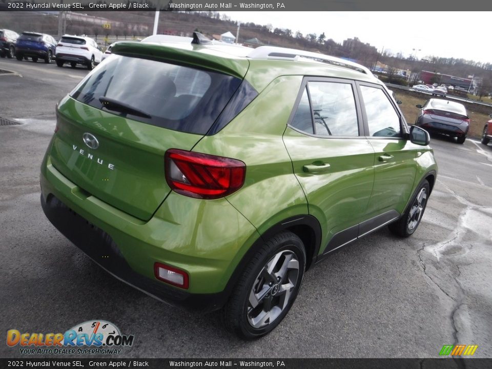 2022 Hyundai Venue SEL Green Apple / Black Photo #10