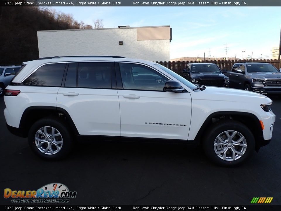 2023 Jeep Grand Cherokee Limited 4x4 Bright White / Global Black Photo #7