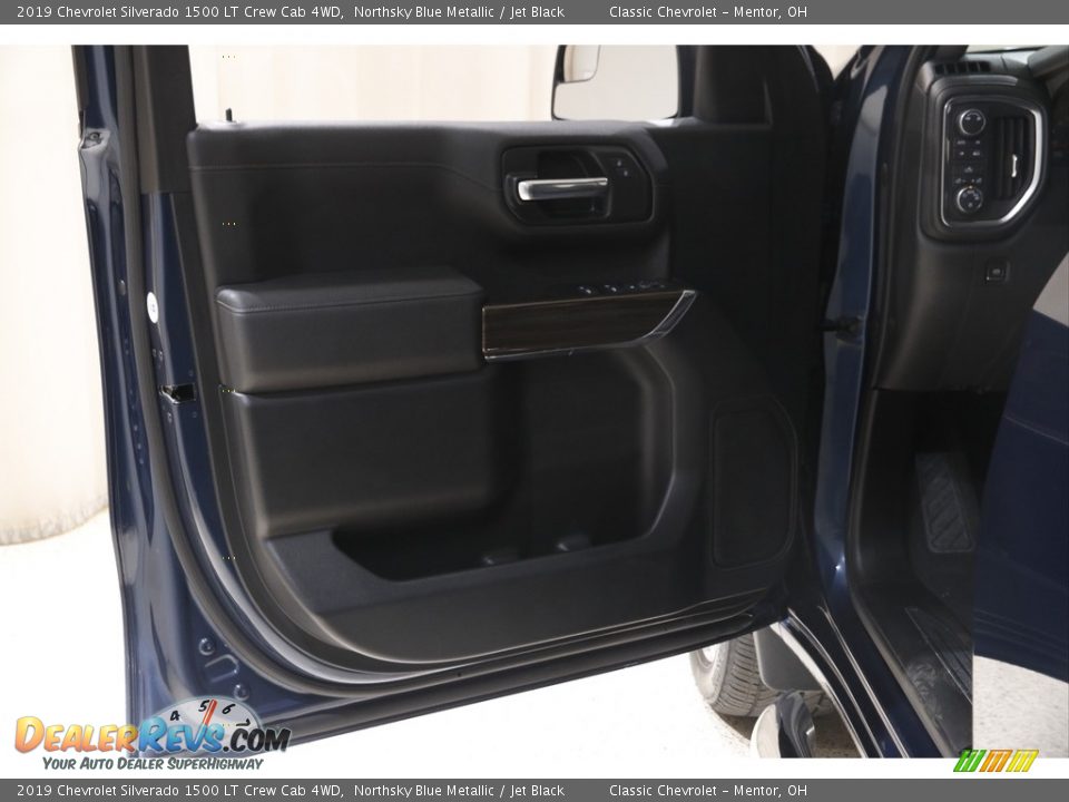 2019 Chevrolet Silverado 1500 LT Crew Cab 4WD Northsky Blue Metallic / Jet Black Photo #4