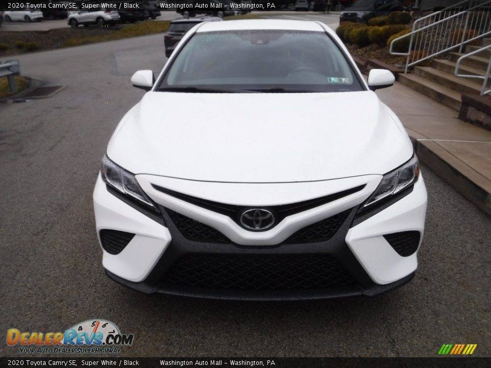 2020 Toyota Camry SE Super White / Black Photo #10