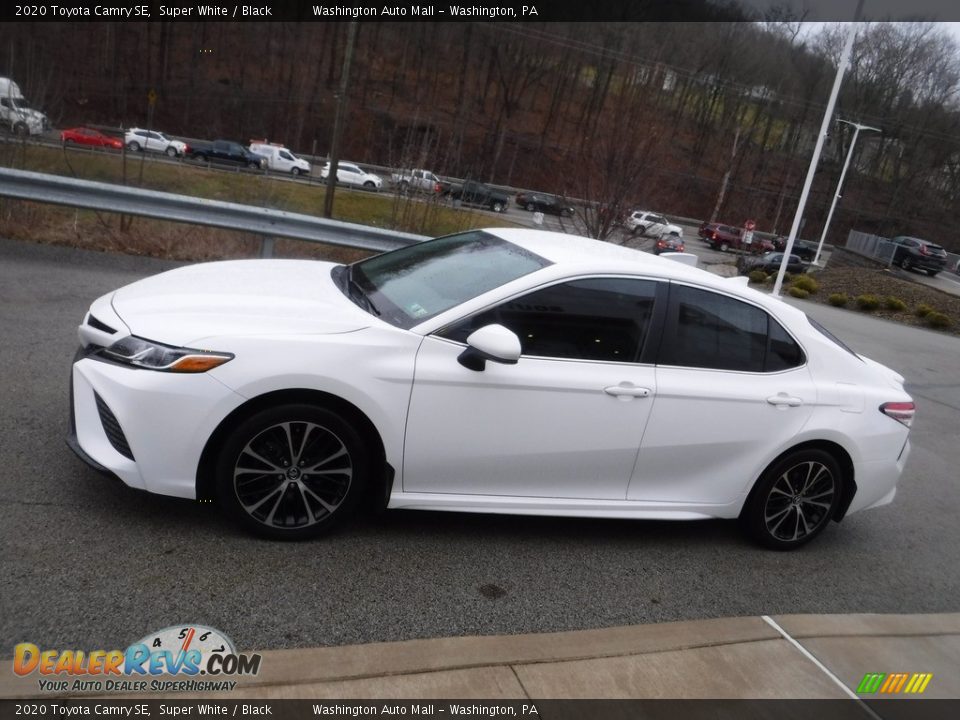 2020 Toyota Camry SE Super White / Black Photo #12