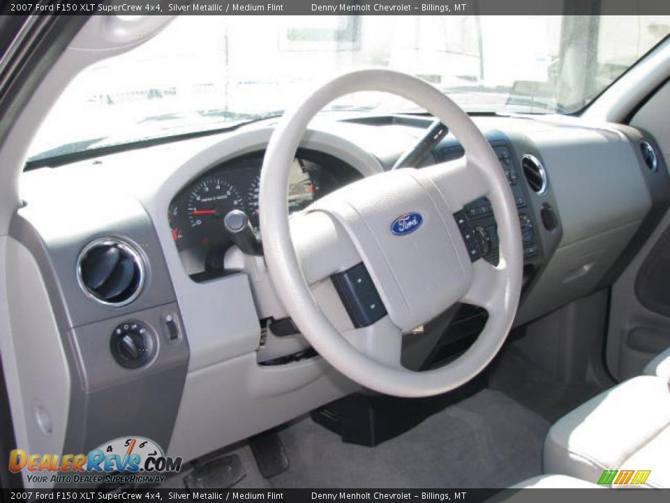 2007 Ford F150 XLT SuperCrew 4x4 Silver Metallic / Medium Flint Photo #10