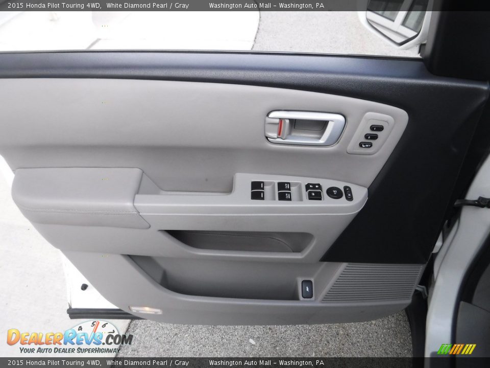 2015 Honda Pilot Touring 4WD White Diamond Pearl / Gray Photo #18