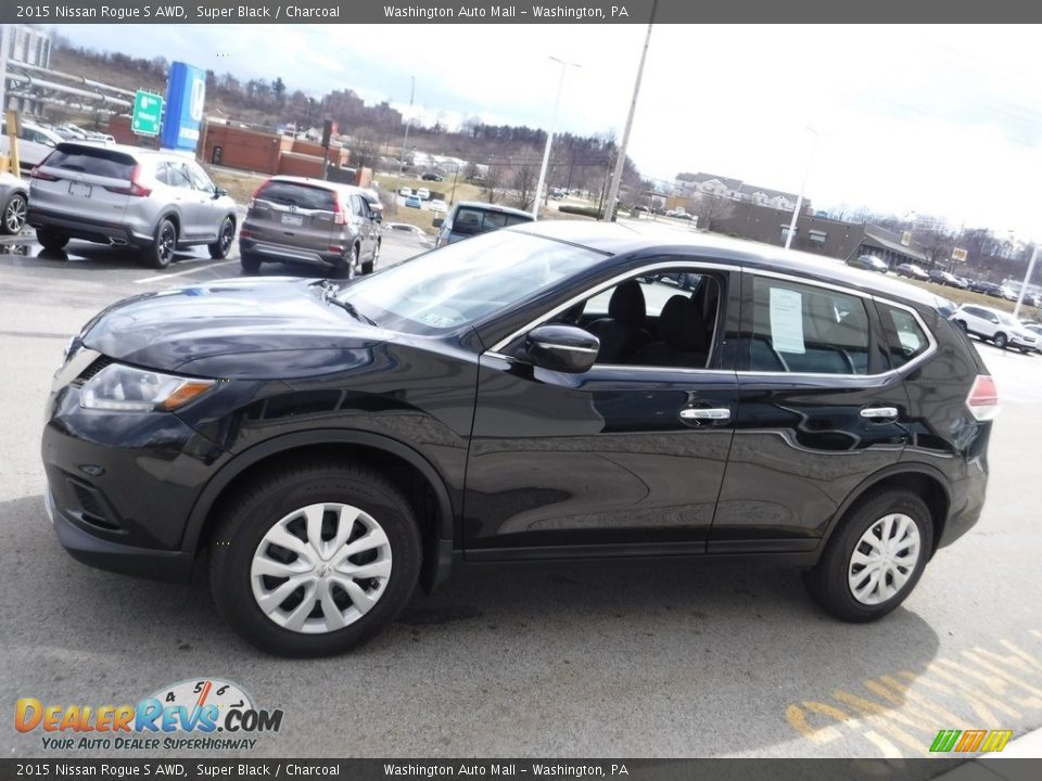 2015 Nissan Rogue S AWD Super Black / Charcoal Photo #6