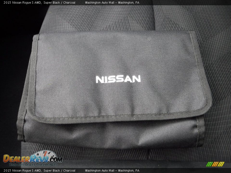 2015 Nissan Rogue S AWD Super Black / Charcoal Photo #28