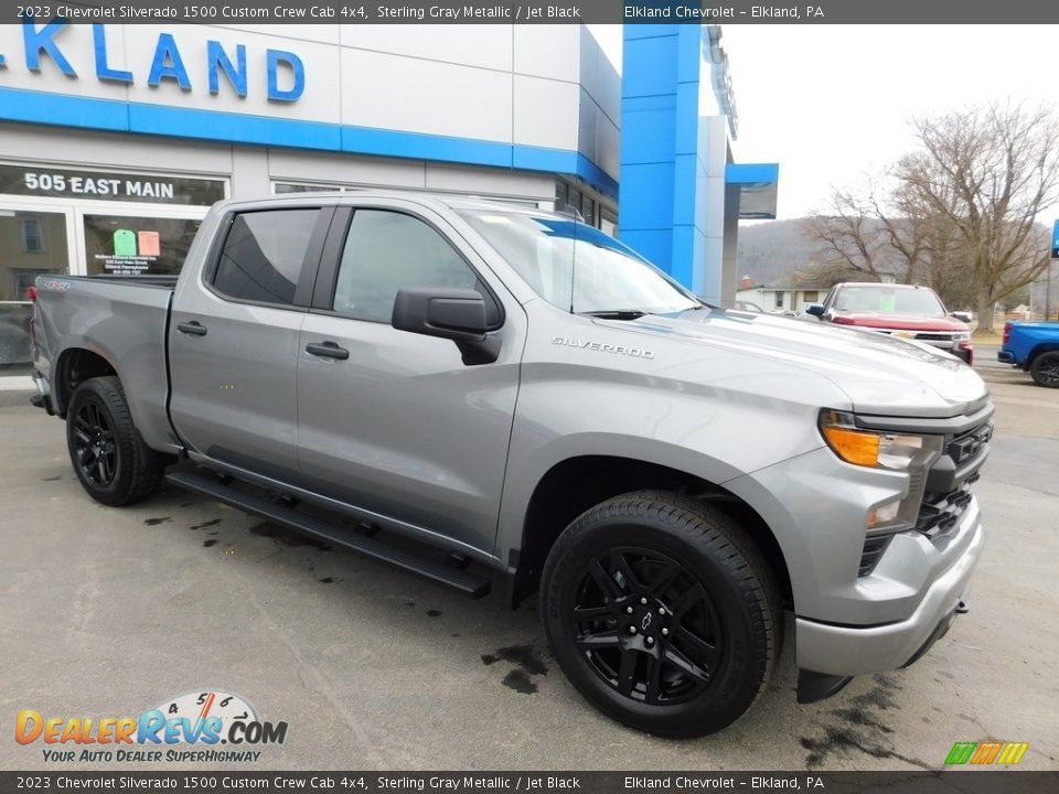 2023 Chevrolet Silverado 1500 Custom Crew Cab 4x4 Sterling Gray Metallic / Jet Black Photo #7