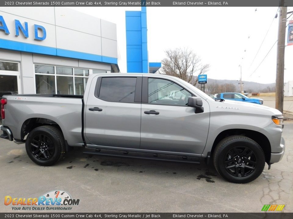 2023 Chevrolet Silverado 1500 Custom Crew Cab 4x4 Sterling Gray Metallic / Jet Black Photo #8