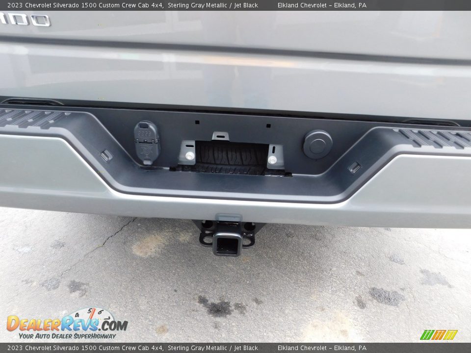 2023 Chevrolet Silverado 1500 Custom Crew Cab 4x4 Sterling Gray Metallic / Jet Black Photo #16