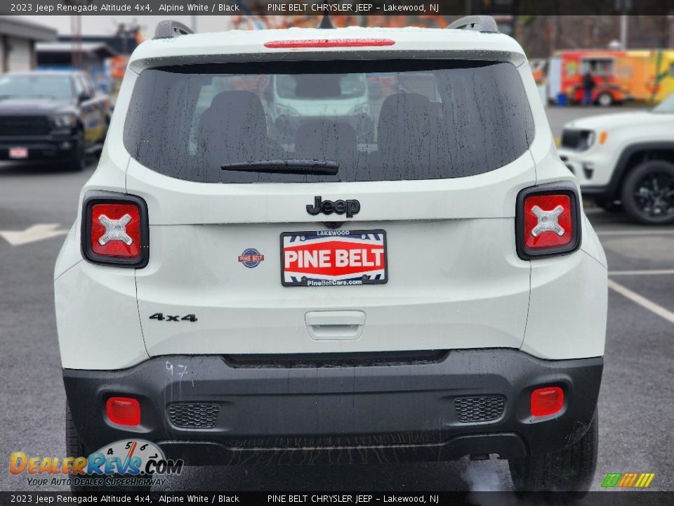 2023 Jeep Renegade Altitude 4x4 Alpine White / Black Photo #7