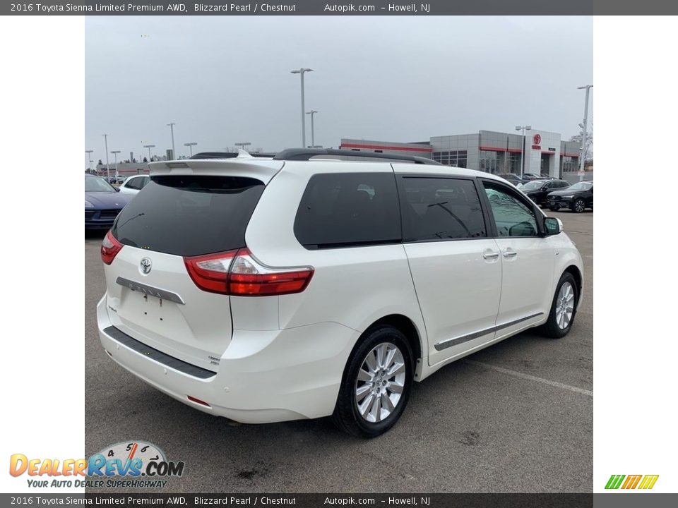 2016 Toyota Sienna Limited Premium AWD Blizzard Pearl / Chestnut Photo #5