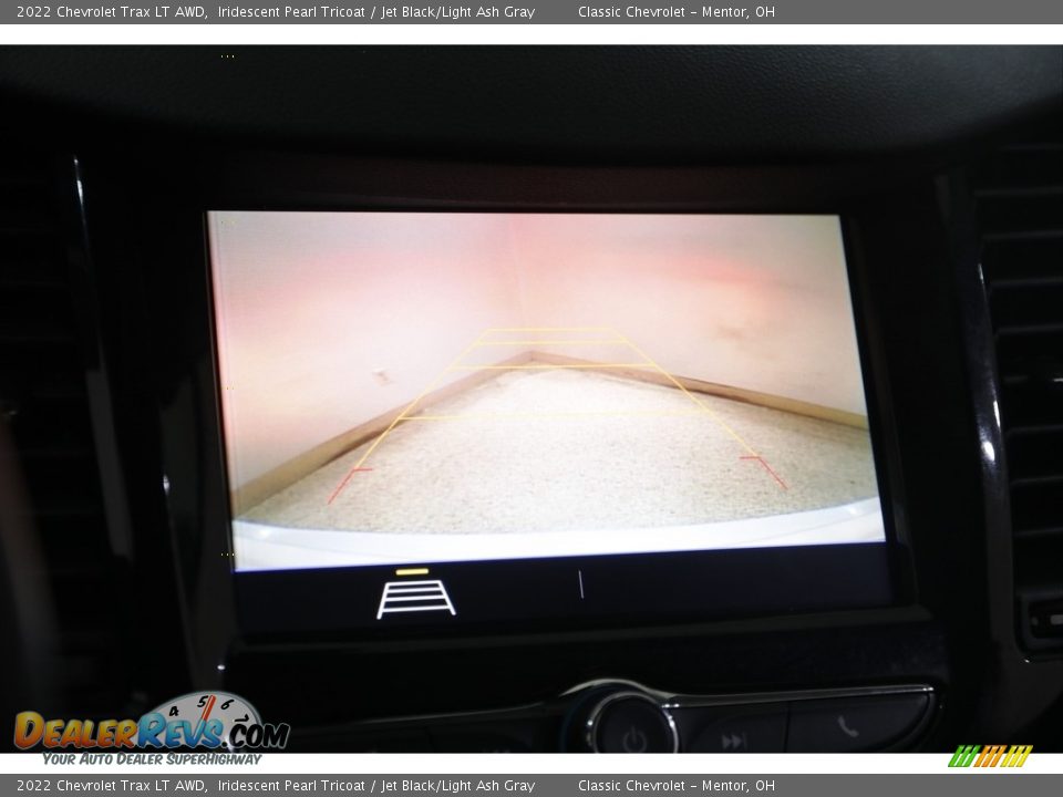 2022 Chevrolet Trax LT AWD Iridescent Pearl Tricoat / Jet Black/Light Ash Gray Photo #12