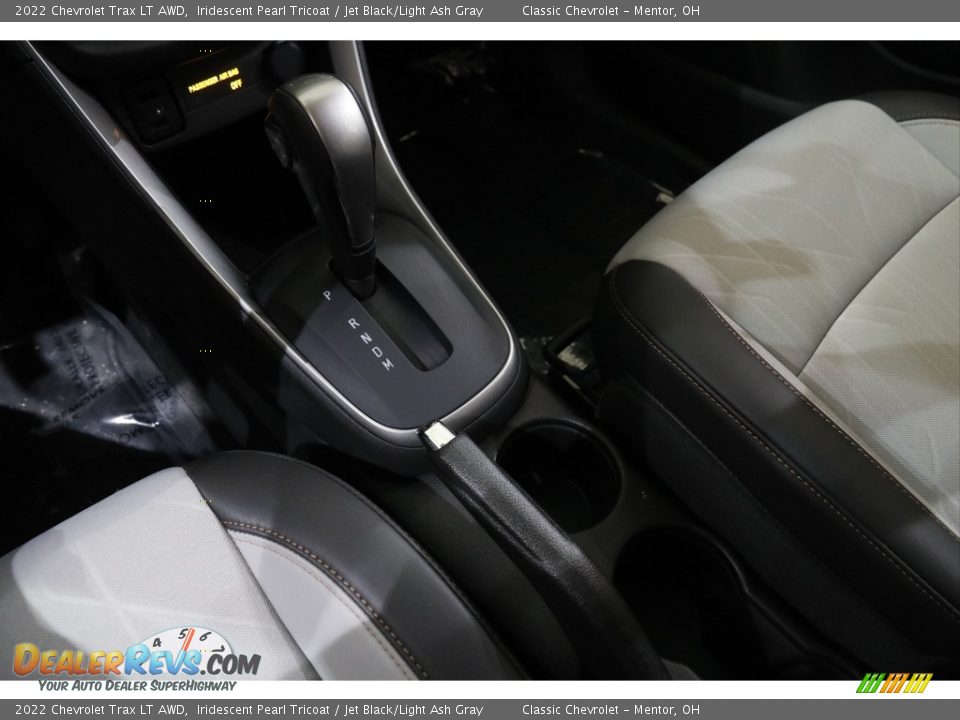 2022 Chevrolet Trax LT AWD Iridescent Pearl Tricoat / Jet Black/Light Ash Gray Photo #13