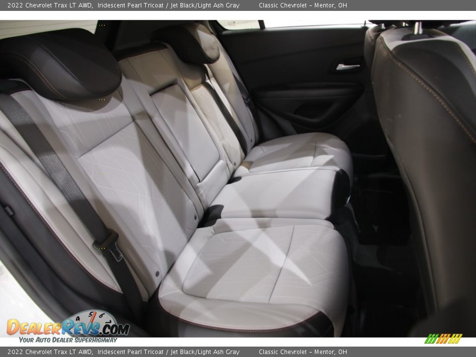 2022 Chevrolet Trax LT AWD Iridescent Pearl Tricoat / Jet Black/Light Ash Gray Photo #15
