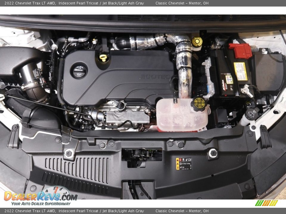 2022 Chevrolet Trax LT AWD Iridescent Pearl Tricoat / Jet Black/Light Ash Gray Photo #18