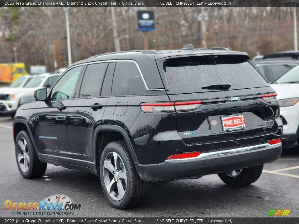 2023 Jeep Grand Cherokee 4XE Diamond Black Crystal Pearl / Global Black Photo #4