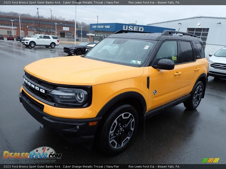 2023 Ford Bronco Sport Outer Banks 4x4 Cyber Orange Metallic Tricoat / Navy Pier Photo #4