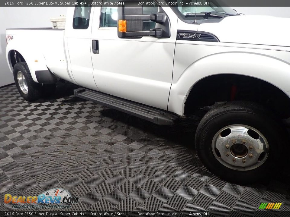 2016 Ford F350 Super Duty XL Super Cab 4x4 Oxford White / Steel Photo #3