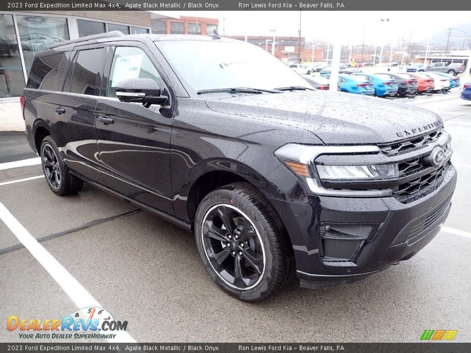 Front 3/4 View of 2023 Ford Expedition Limited Max 4x4 Photo #2
