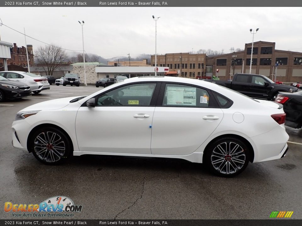 2023 Kia Forte GT Snow White Pearl / Black Photo #5