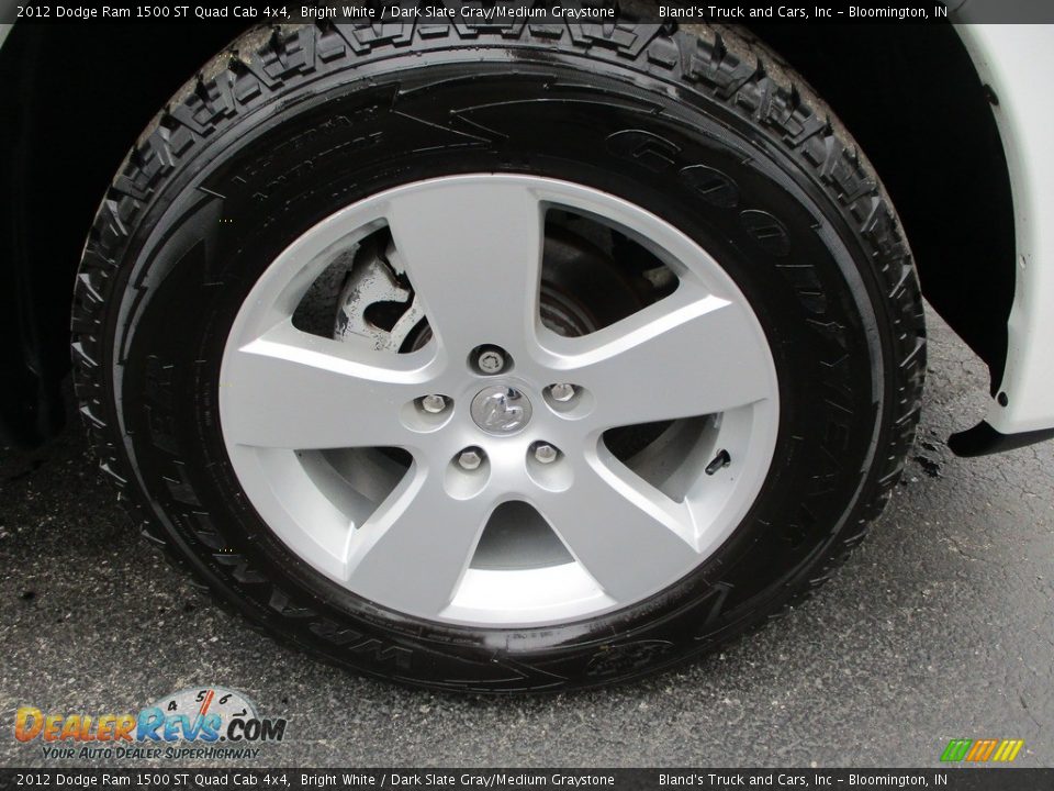 2012 Dodge Ram 1500 ST Quad Cab 4x4 Bright White / Dark Slate Gray/Medium Graystone Photo #24