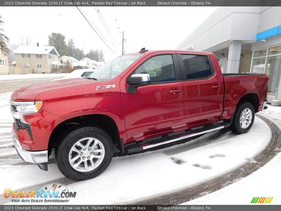 2023 Chevrolet Silverado 1500 LT Crew Cab 4x4 Radiant Red Tintcoat / Jet Black Photo #11