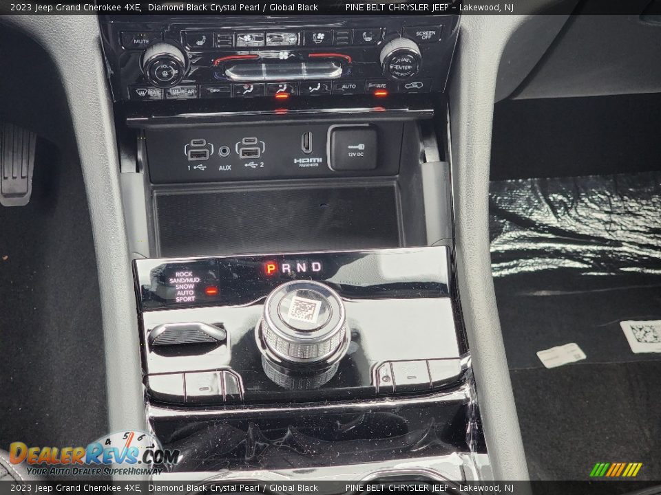 2023 Jeep Grand Cherokee 4XE Diamond Black Crystal Pearl / Global Black Photo #11