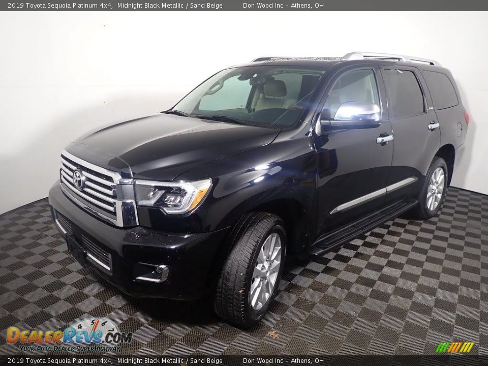 Midnight Black Metallic 2019 Toyota Sequoia Platinum 4x4 Photo #11