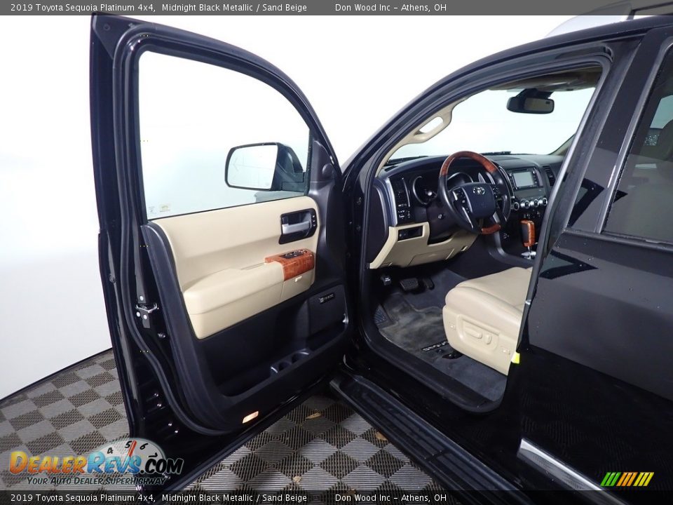 Door Panel of 2019 Toyota Sequoia Platinum 4x4 Photo #19