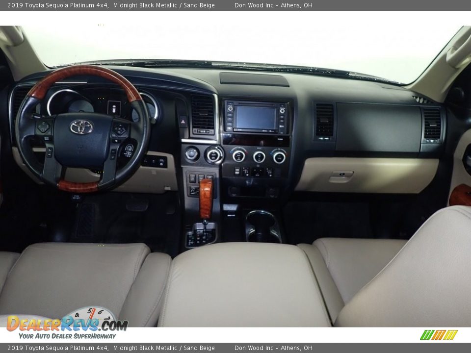 Dashboard of 2019 Toyota Sequoia Platinum 4x4 Photo #23