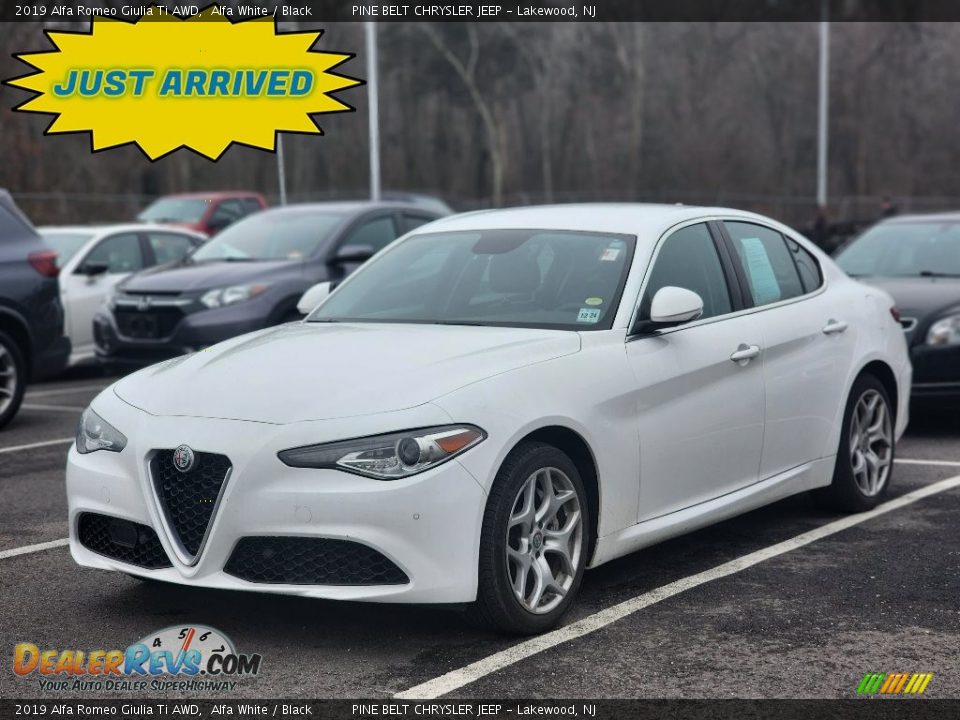 2019 Alfa Romeo Giulia Ti AWD Alfa White / Black Photo #1