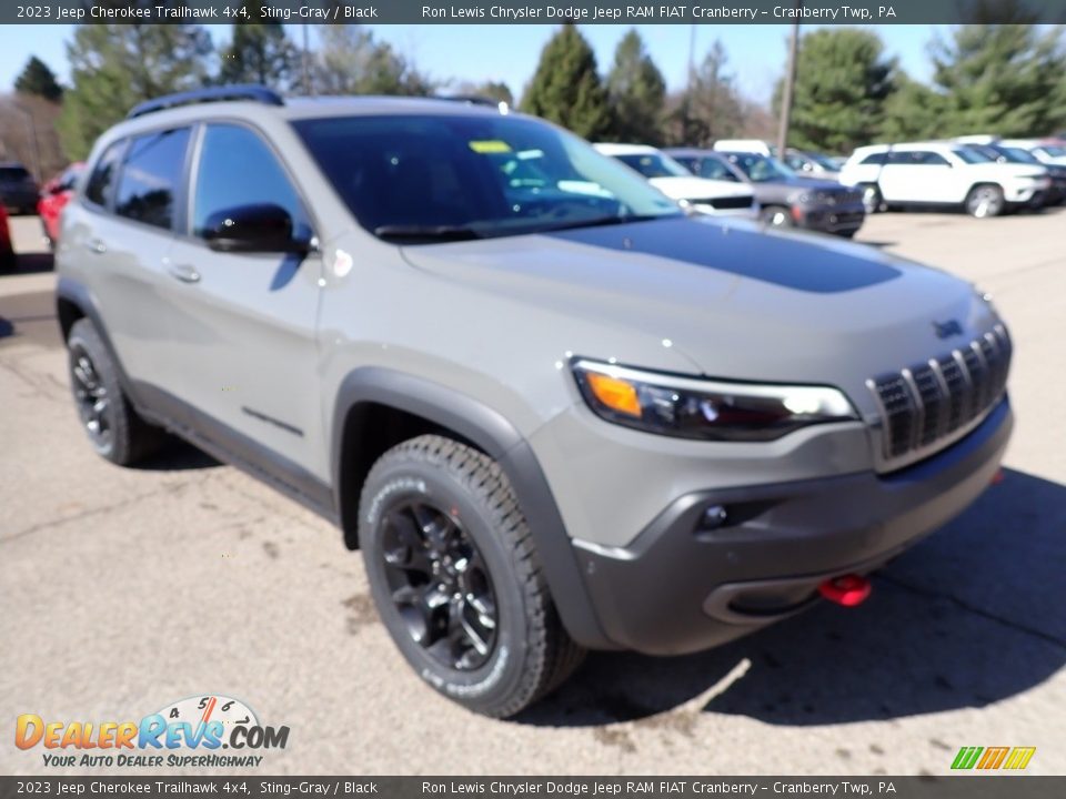 2023 Jeep Cherokee Trailhawk 4x4 Sting-Gray / Black Photo #7