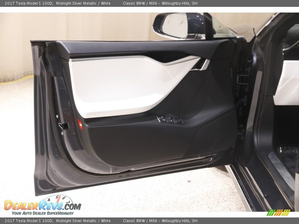 Door Panel of 2017 Tesla Model S 100D Photo #4