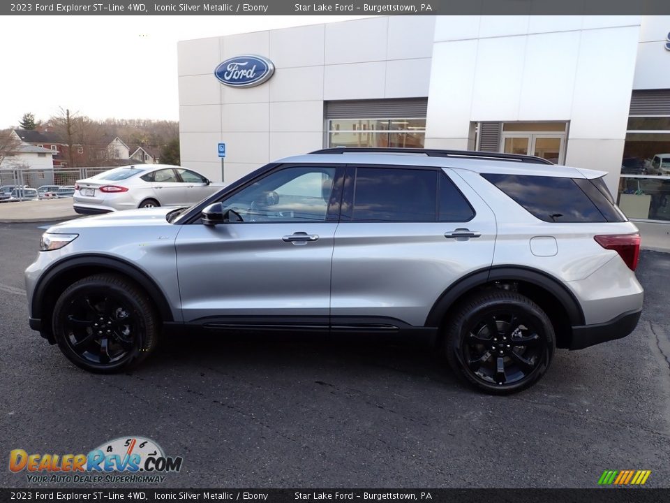 Iconic Silver Metallic 2023 Ford Explorer ST-Line 4WD Photo #2