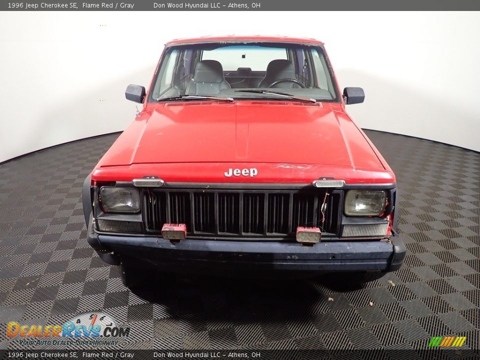 1996 Jeep Cherokee SE Flame Red / Gray Photo #3