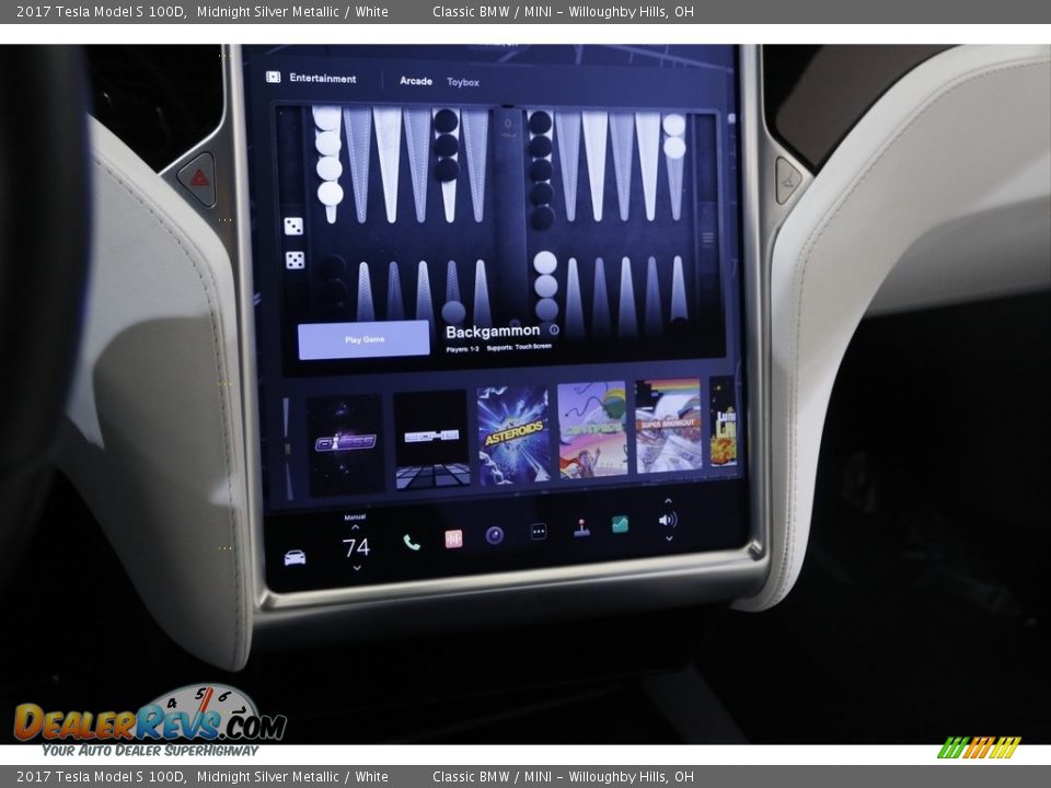 Controls of 2017 Tesla Model S 100D Photo #15