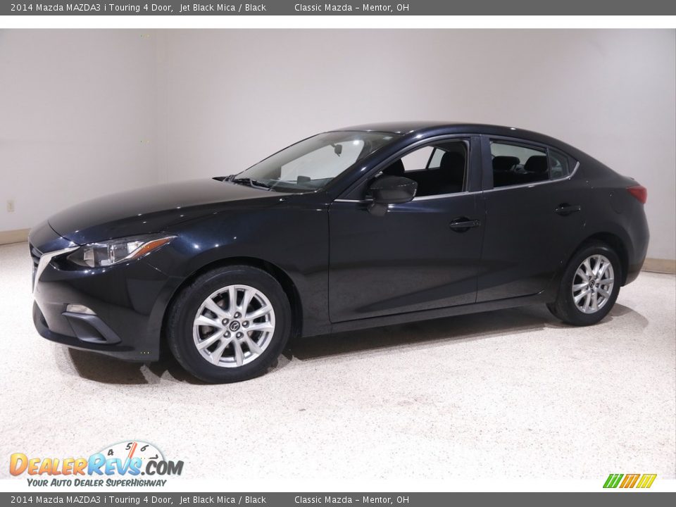 Front 3/4 View of 2014 Mazda MAZDA3 i Touring 4 Door Photo #3