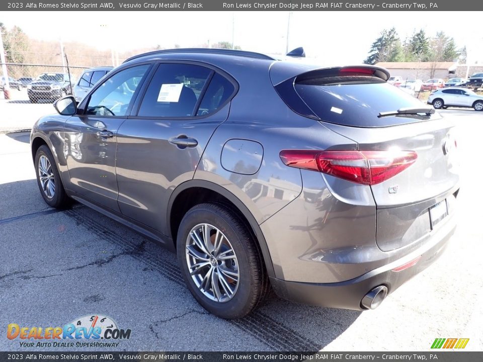 2023 Alfa Romeo Stelvio Sprint AWD Vesuvio Gray Metallic / Black Photo #3