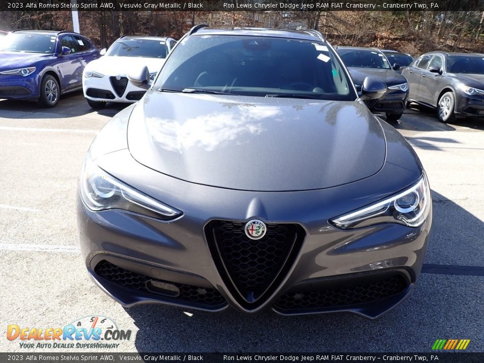 2023 Alfa Romeo Stelvio Sprint AWD Vesuvio Gray Metallic / Black Photo #8