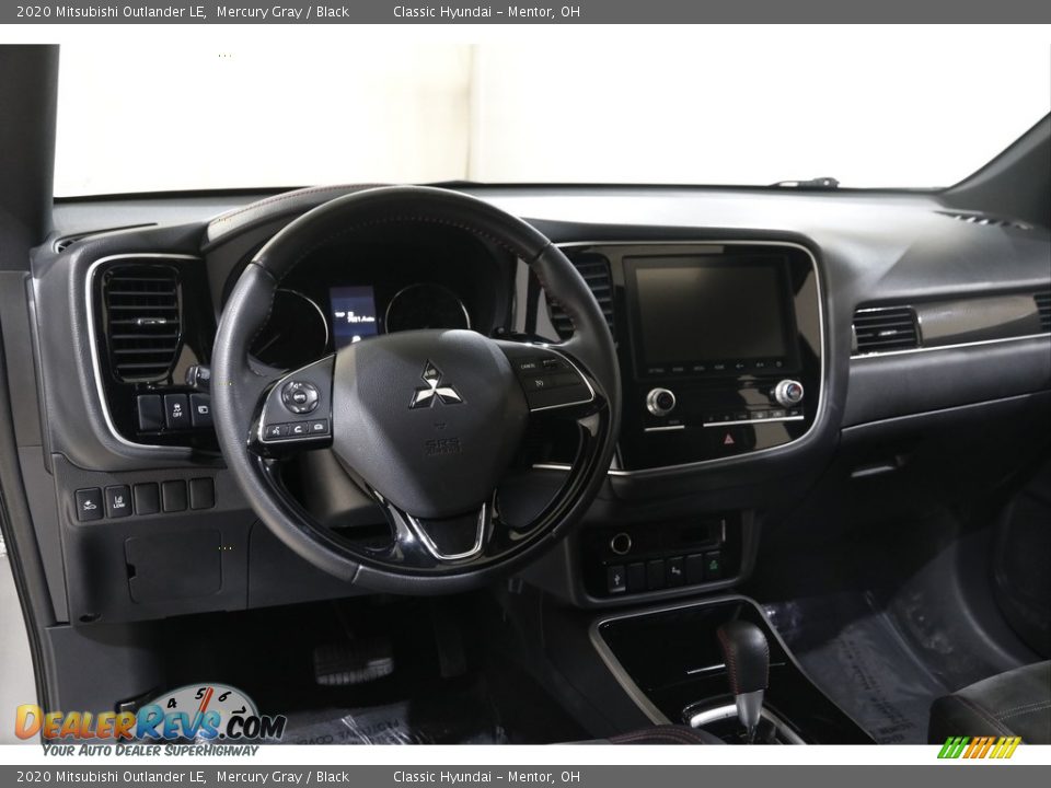 2020 Mitsubishi Outlander LE Mercury Gray / Black Photo #6