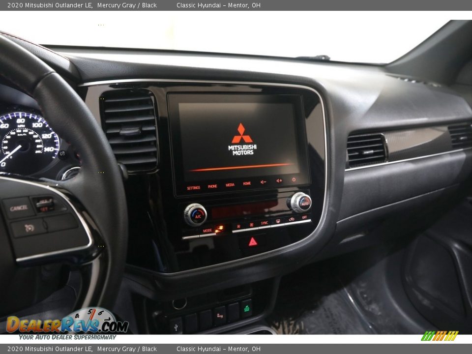 2020 Mitsubishi Outlander LE Mercury Gray / Black Photo #9