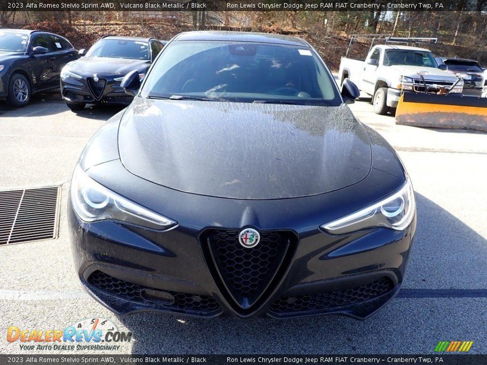 2023 Alfa Romeo Stelvio Sprint AWD Vulcano Black Metallic / Black Photo #8