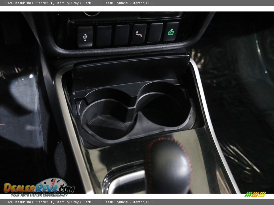 2020 Mitsubishi Outlander LE Mercury Gray / Black Photo #16