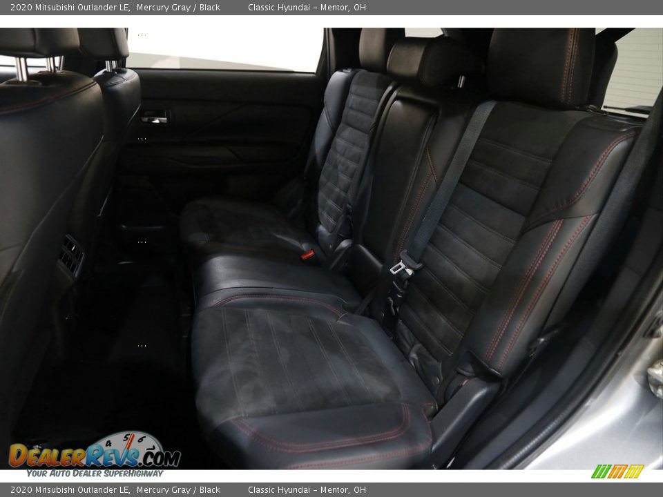 2020 Mitsubishi Outlander LE Mercury Gray / Black Photo #19