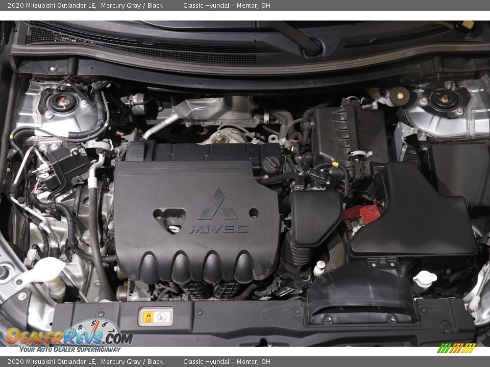 2020 Mitsubishi Outlander LE Mercury Gray / Black Photo #22
