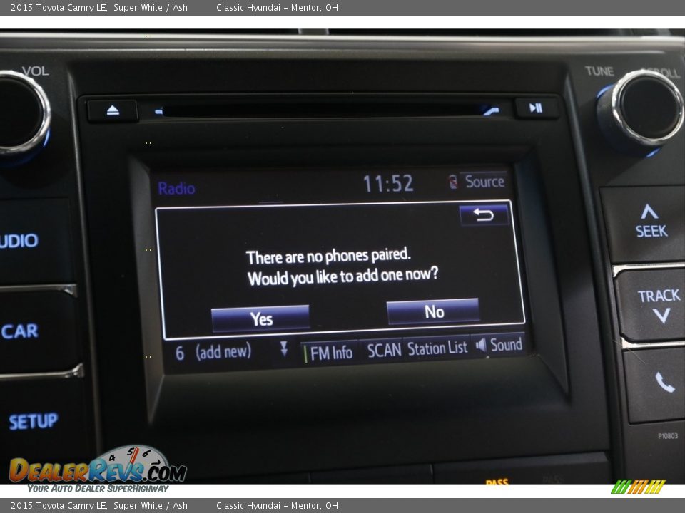 2015 Toyota Camry LE Super White / Ash Photo #11