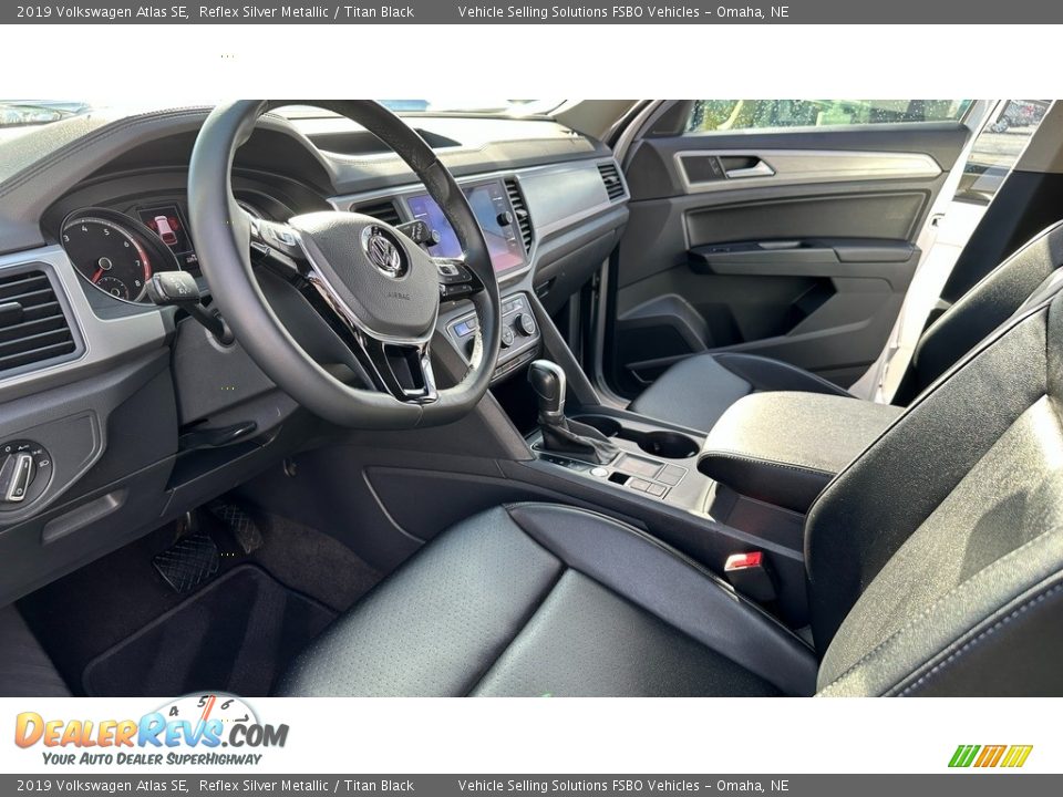 2019 Volkswagen Atlas SE Reflex Silver Metallic / Titan Black Photo #10